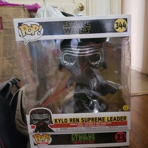 Kylo Ren Funko Pop (GID 10in)